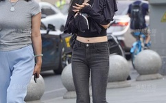 天天怕夜夜吃吃香蕉